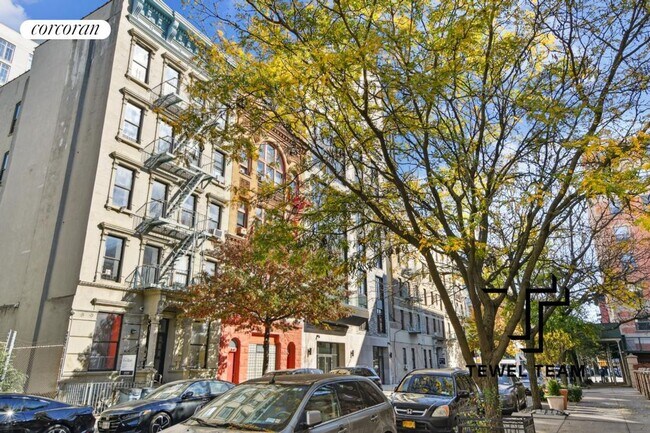 Building Photo - 309 W 121st St