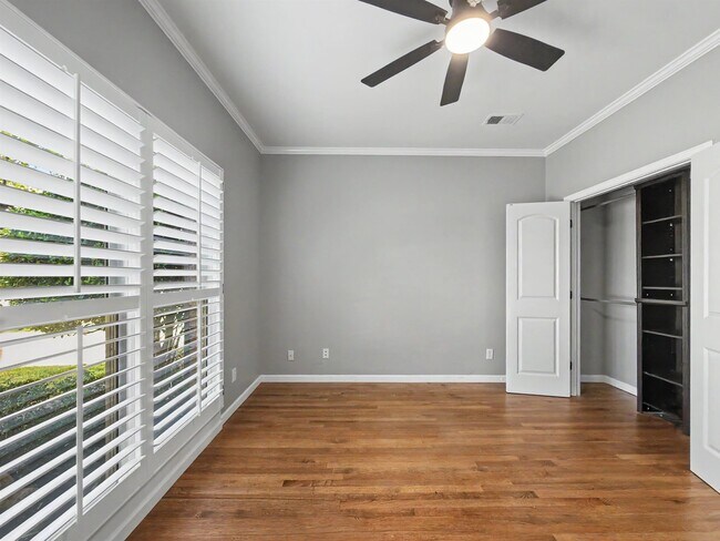 Building Photo - 1706 Mossy Oak Ln