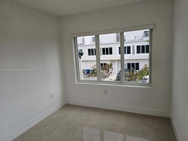 Building Photo - 25806 SW 144th Ct