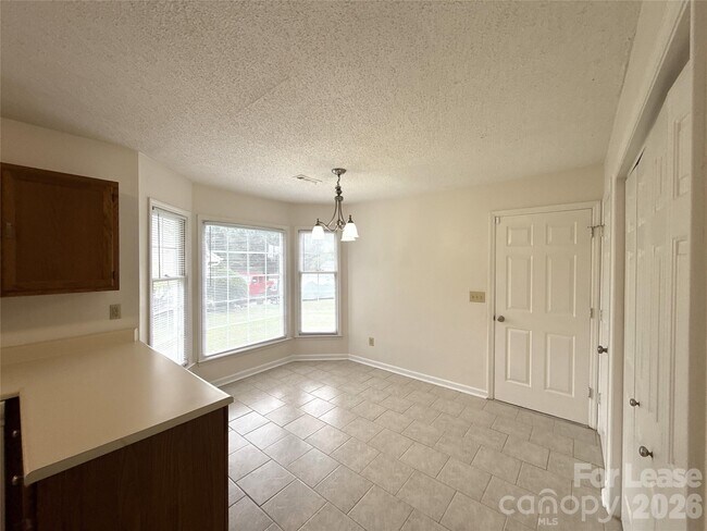 Building Photo - 13500 Stephendale Dr
