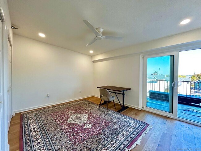 Building Photo - 234 S Main St