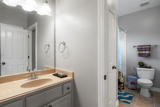 Building Photo - 3800 Turkey Path Bend