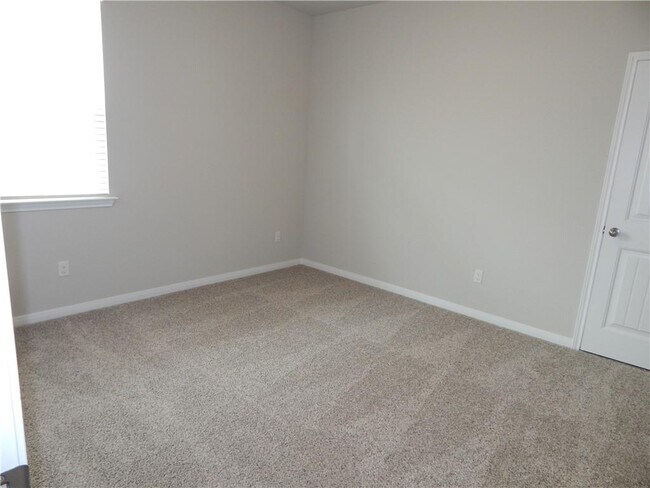 Building Photo - 1005 Ferryman Dr