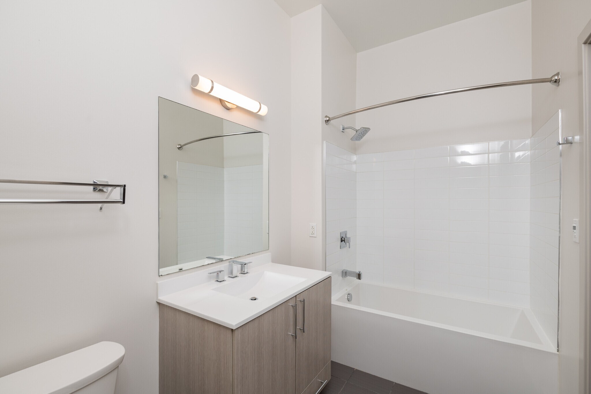 Building Photo - 320 D St