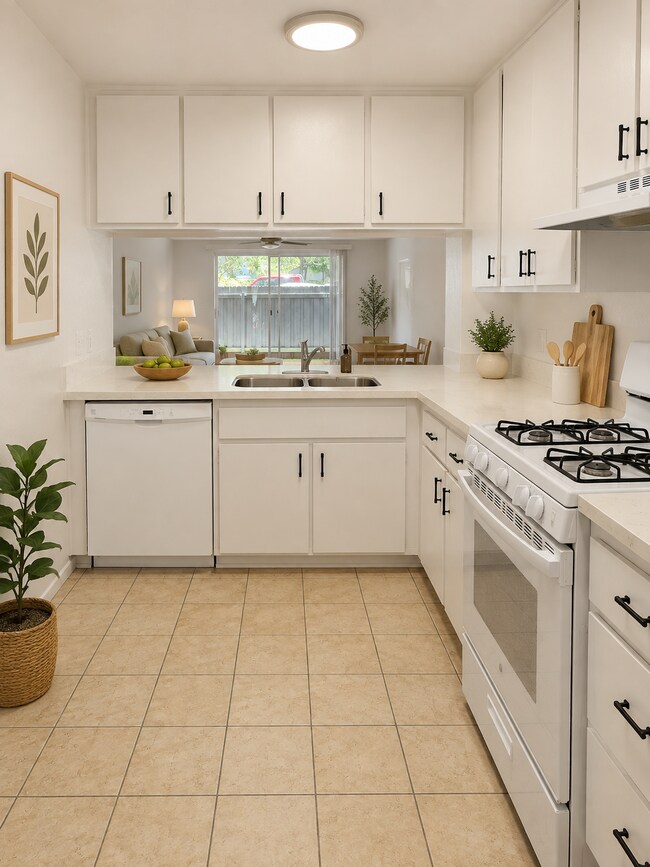 Building Photo - 2222 Los Feliz Dr