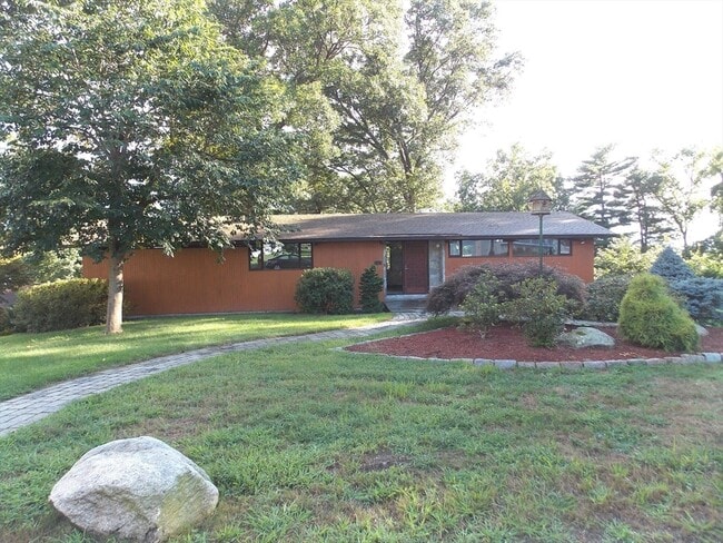 Building Photo - 150 2nd Rd