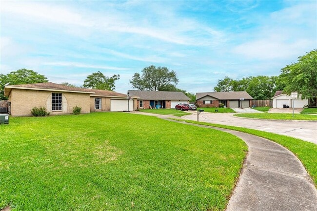 Building Photo - 3310 Ashwyne Ct