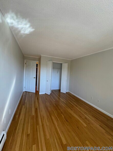 Building Photo - 50 Green St