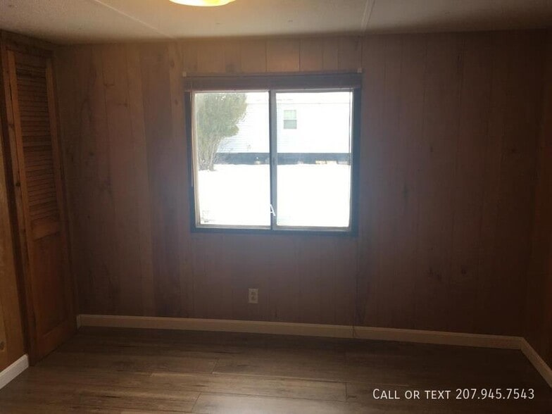 Building Photo - 715 College Ave