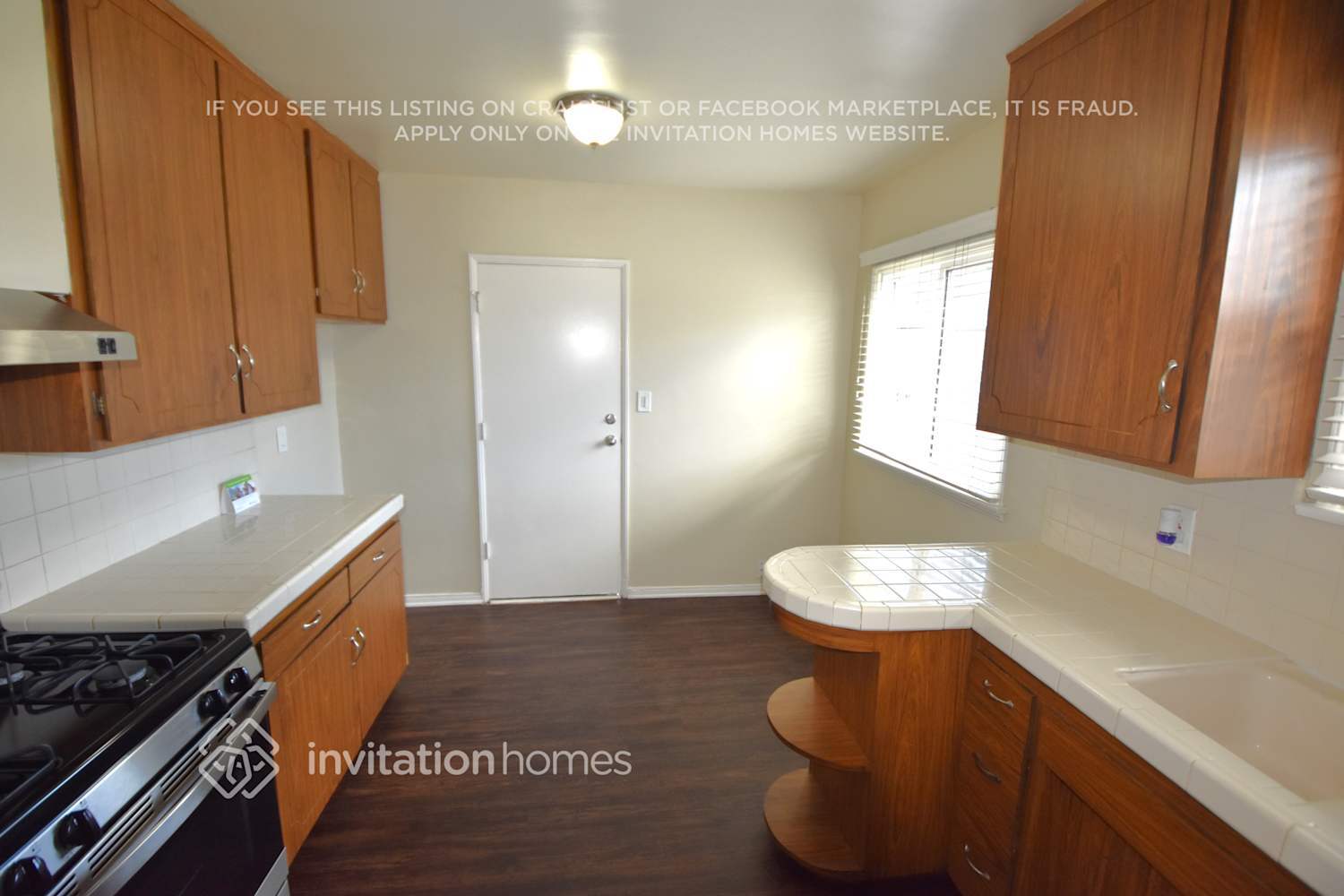 Building Photo - 6430 Silverette Dr