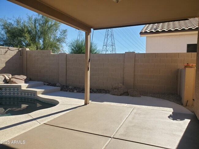 Building Photo - 12059 N 110th St