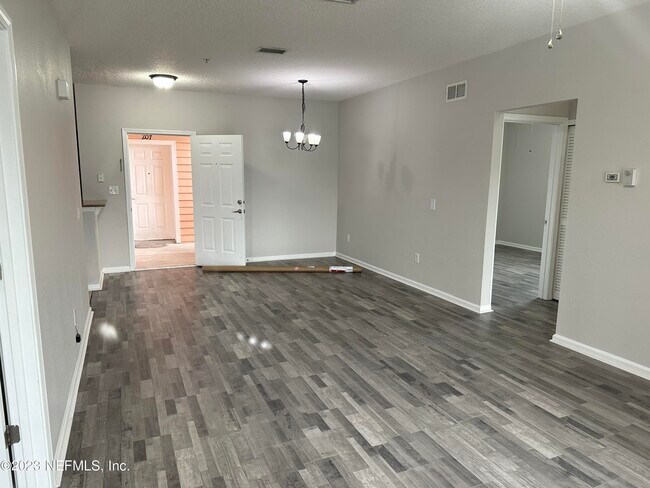 Building Photo - 4908 Key Lime Dr