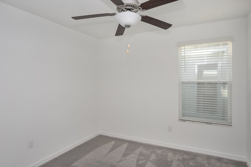 Building Photo - 7336 Spring Snowflake Ave