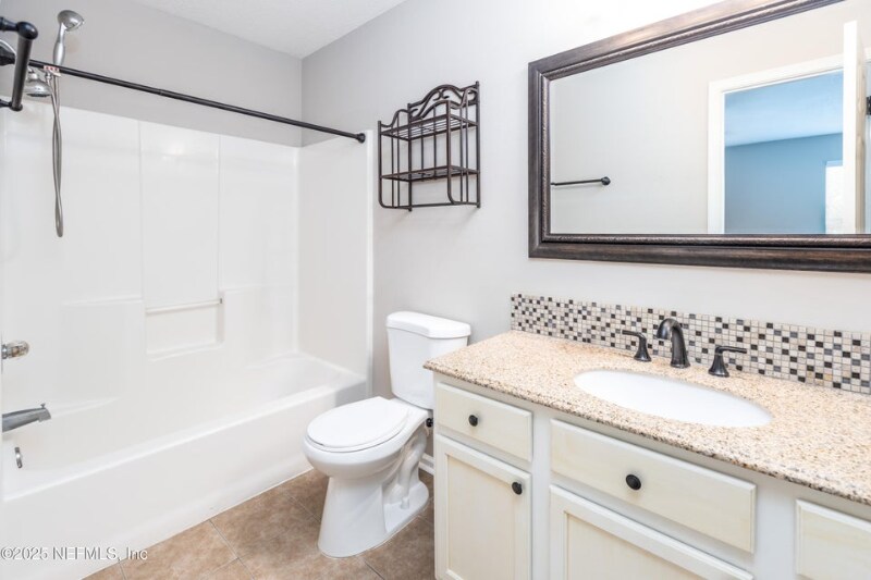 Building Photo - 230 Scrub Jay Dr