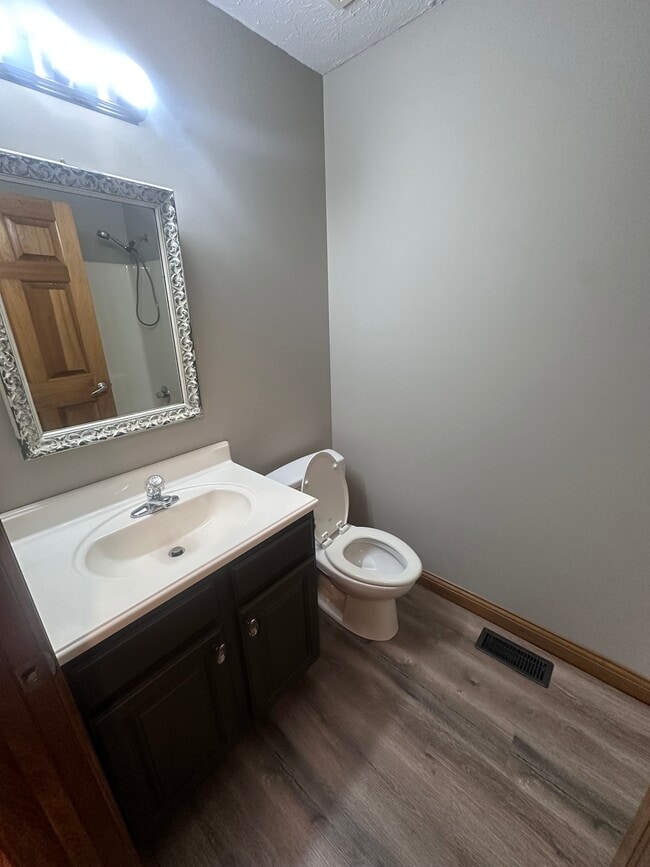 Building Photo - 1119 Kelly Rd