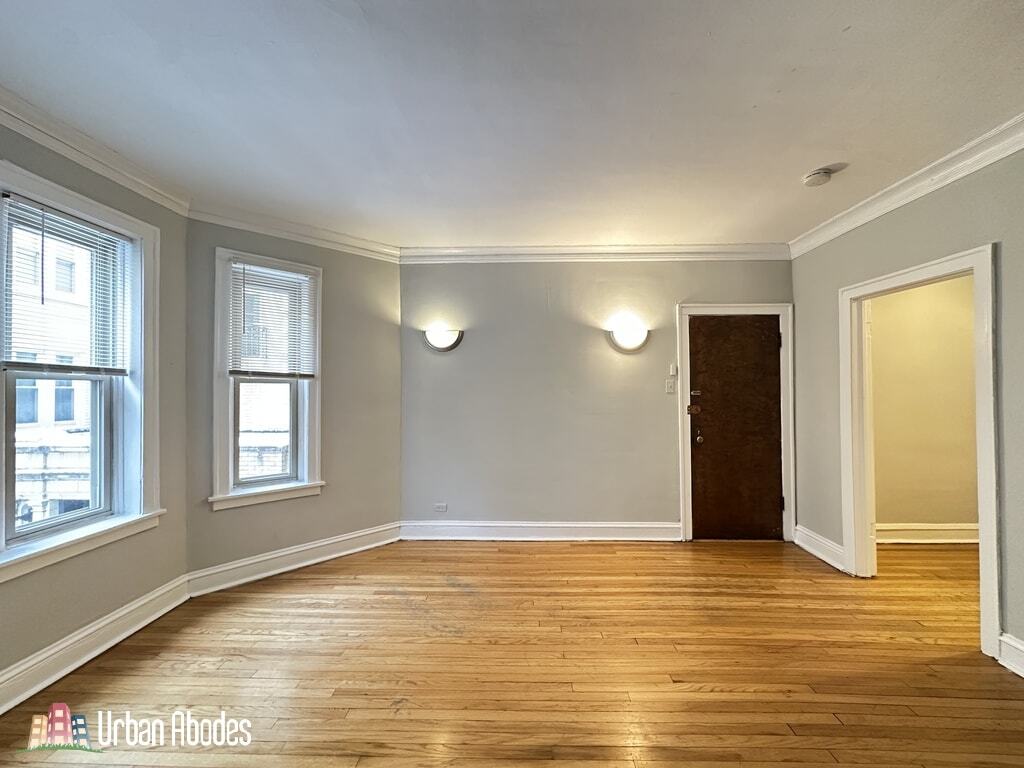 Building Photo - 4224 N Paulina St