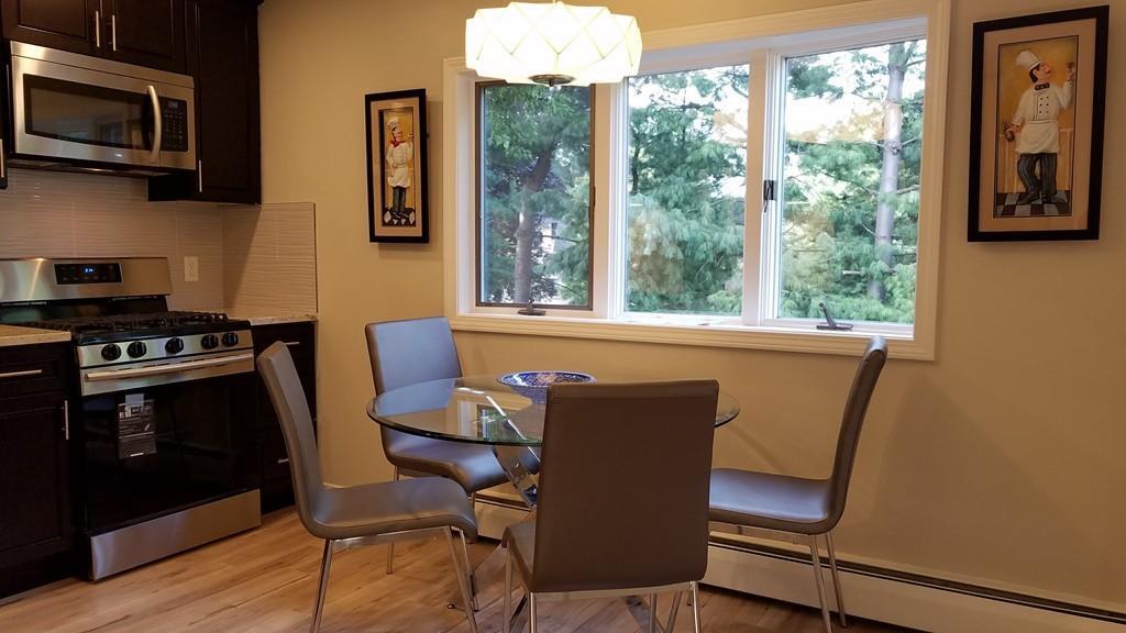 Building Photo - 11 Nichols Ave