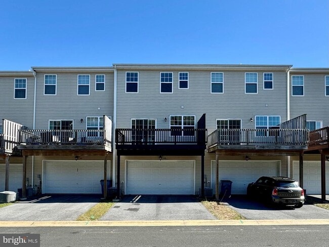 Building Photo - 43 Tyndall Trl