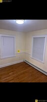 Building Photo - 26 Hazelwood St