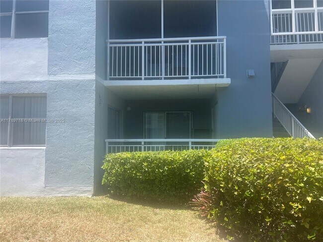 Building Photo - 8580 SW 212th St