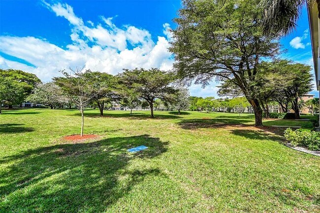 Building Photo - 1604 Abaco Dr