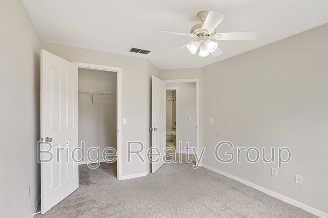 Building Photo - 735 Siena Palm Dr