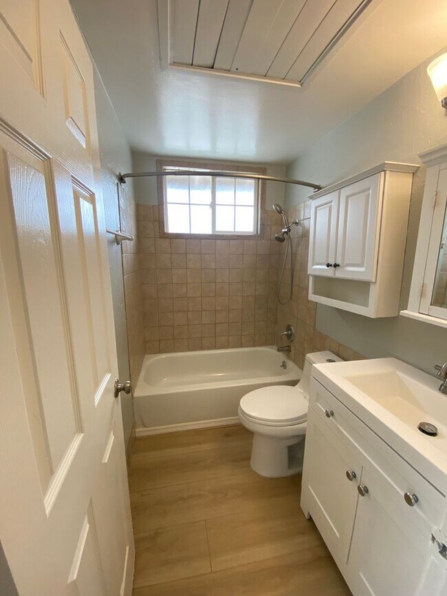 Building Photo - Updated 3 Bedroom Cypress House w/ Office ...