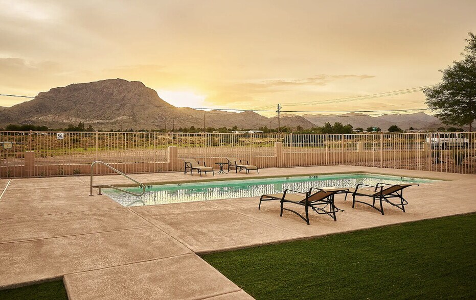 Building Photo - Kingman Resort Homes