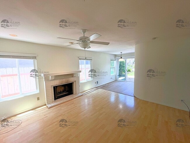 Building Photo - Two Story 3BD/2.5BA Home In Carmel Valley