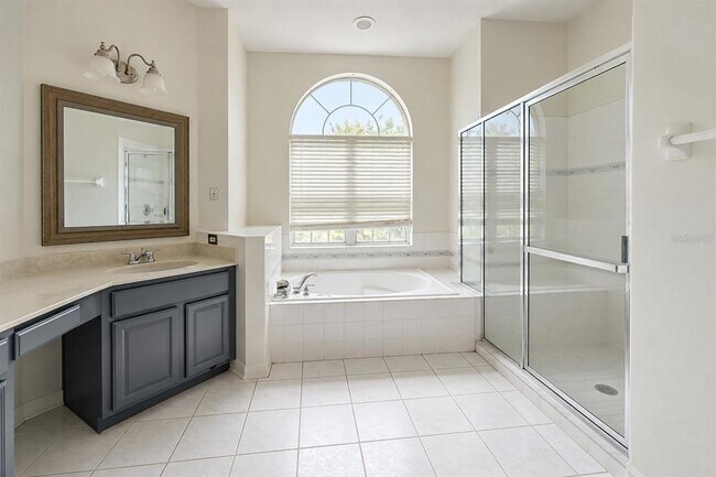 Building Photo - 13535 Bluewater Cir