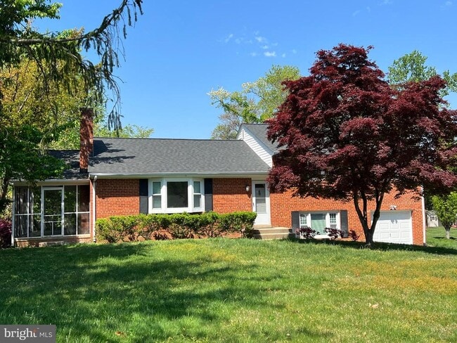 Primary Photo - 4616 Willow Run Dr