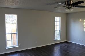 Building Photo - 4310 Pineridge Dr