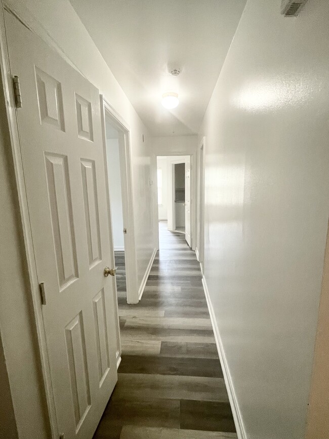 Hallway to bedrooms and bathrooms - 2010 Alice Ave