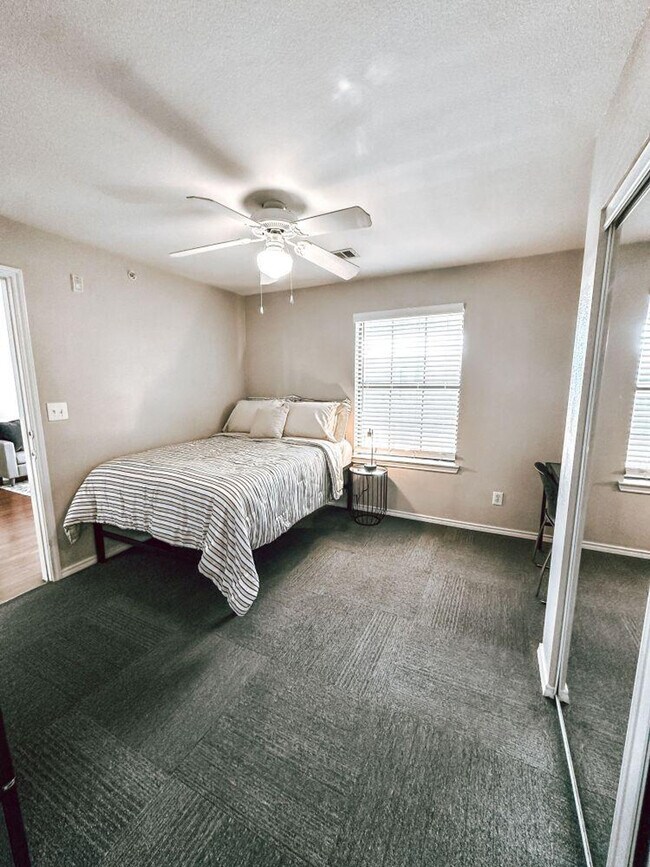 Building Photo - 1201 Cleveland St