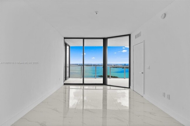 Building Photo - 700 NE 24 # 3707 MIAMI, FL 33137