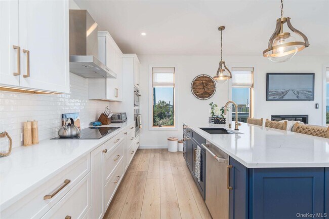 Building Photo - 4 Atlantic Ave