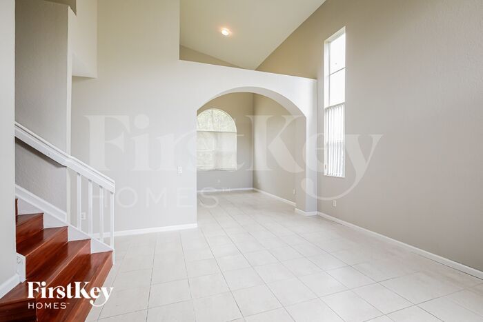 Building Photo - 2222 Portofino Ave