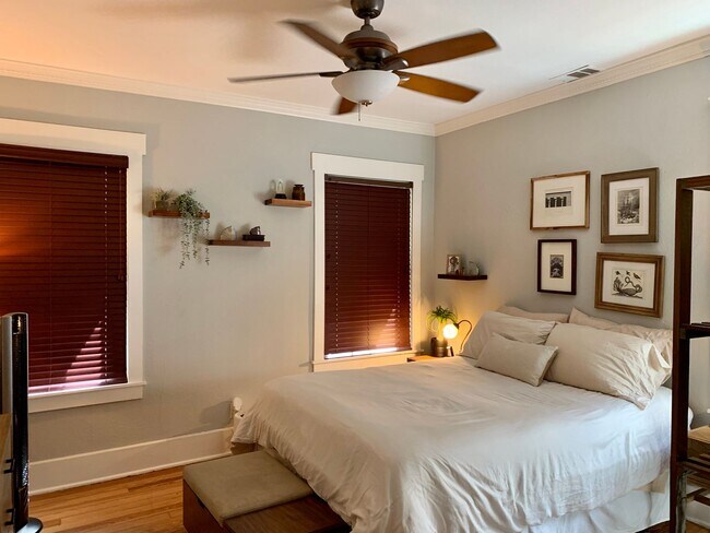 Building Photo - Beautiful Bungalow in Baldwin Park