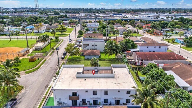 Building Photo - 2400 W 5th Way