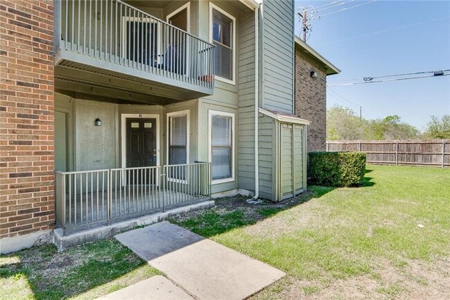 Building Photo - 10616 Mellow Meadow Dr