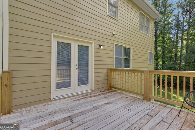 Building Photo - 115 Rockhurst Chase