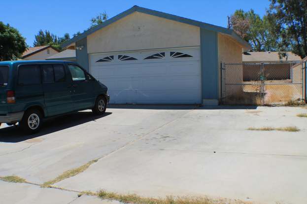 Building Photo - 336 E Ave J 13