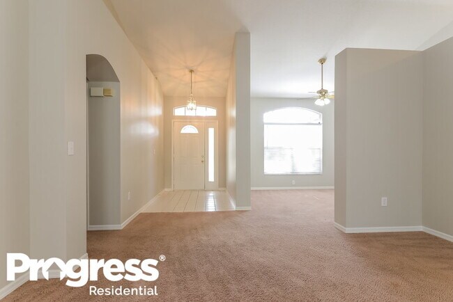 Building Photo - 28147 Brokenmead Path