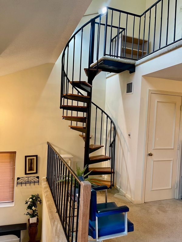 Building Photo - 300 Brittany Farms Rd