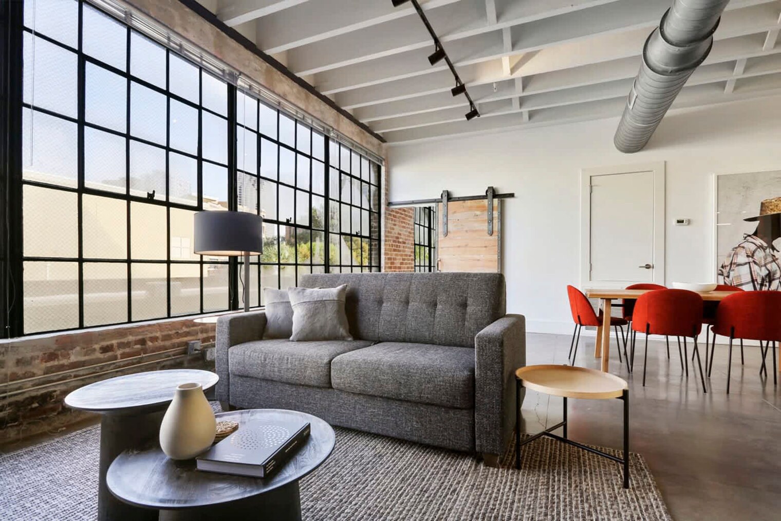 Building Photo - 822 Howard Ave