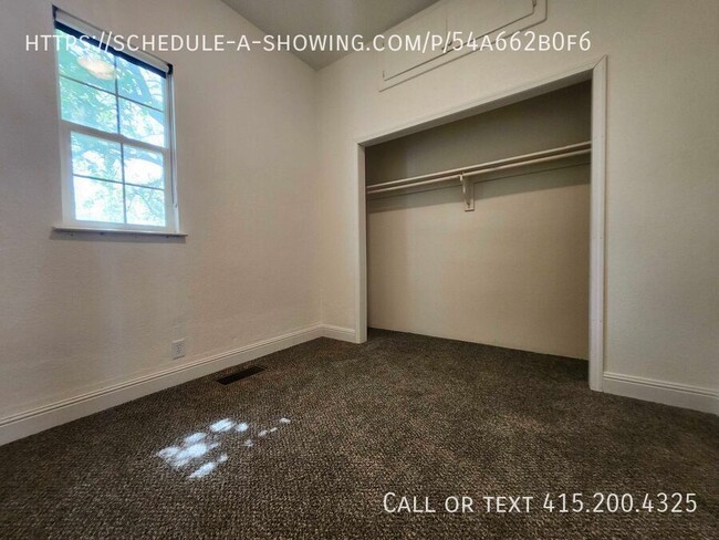 Building Photo - 170 N Gale Hill Ave