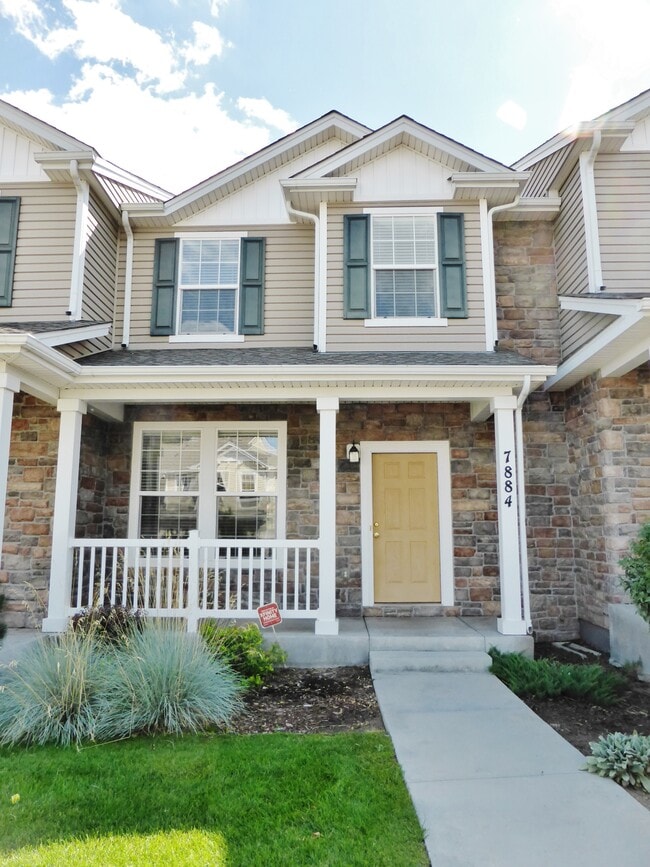 Building Photo - 7884 Sandy Springs Point