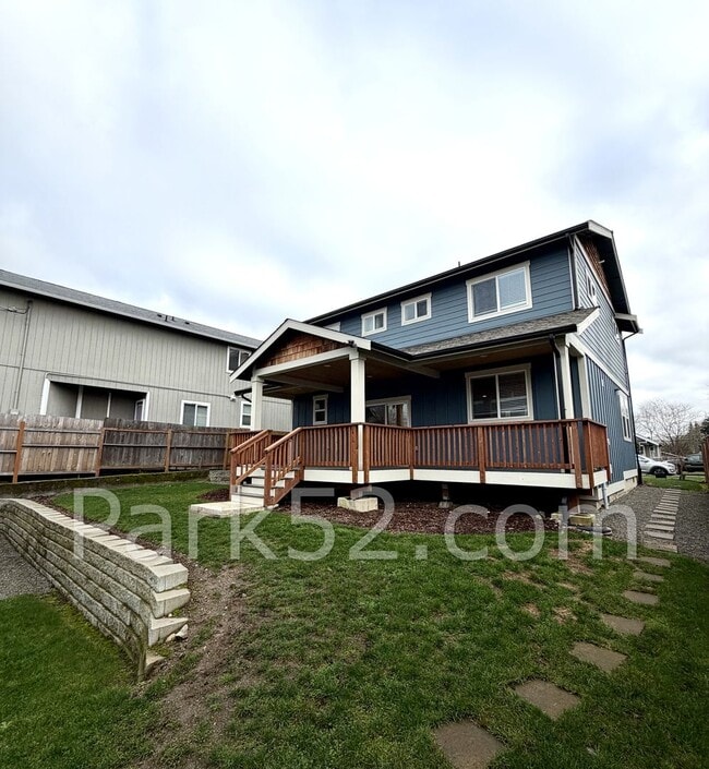 Building Photo - 3 Bedroom Tacoma Home