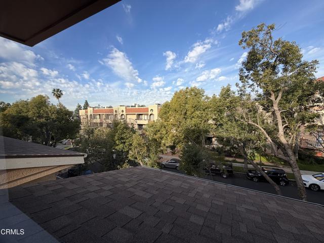 Building Photo - 456 E San Jose Ave