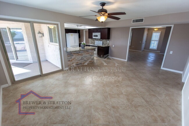 Building Photo - 18414 N 129th Ave